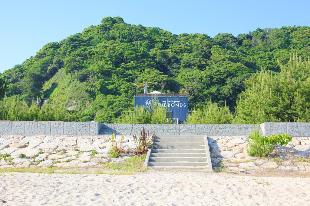 なにもない幸せな島のリトリート宿 The Bonds Matsuyama  Exteriör bild